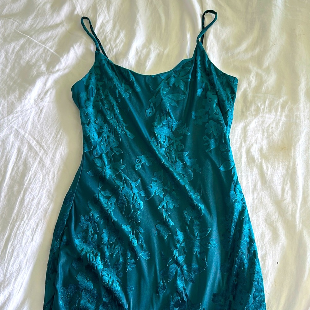 Windsor cocktail dress with velvet flowers